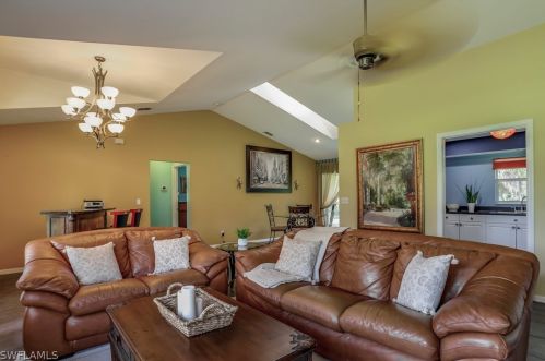 2740 10 Ave, Naples FL 34120-5118 exterior