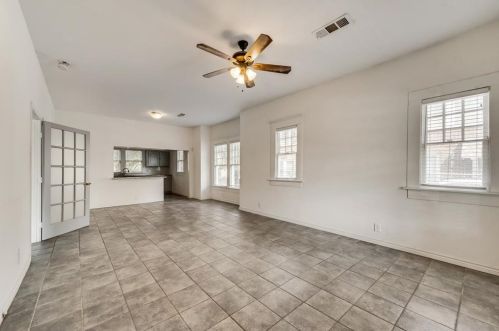 1027 Crawford St, Dallas TX  75203-1334 exterior