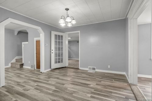 5834 Belton St, Garden City MI  48135-2531 exterior