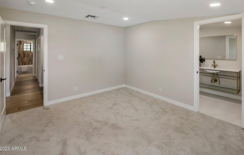 2447 39th Pl, Phoenix AZ  85008-2239 exterior