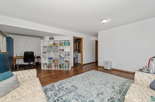 602 4 St, Duluth MN 55810-1719 exterior