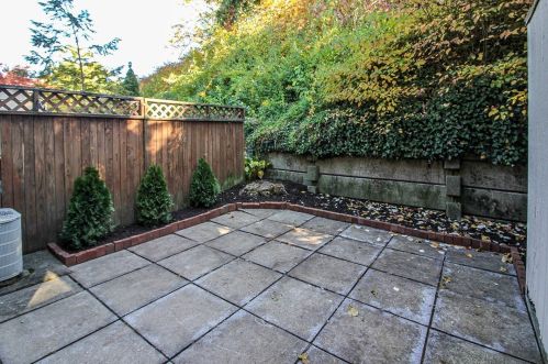 221 Colony Ct, Pittsburgh PA 15237 exterior