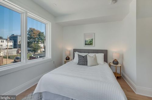 835 Longfellow St, Washington DC  20011-8205 exterior