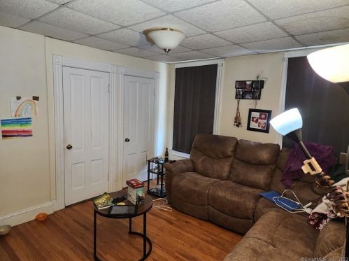 122 Lewis Blvd, Killingly CT 06239-1627 exterior