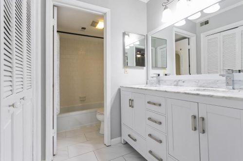 175 Elysian Way, Atlanta GA  30327-1081 exterior