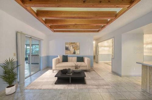 4604 Southbreeze Dr, Tampa, FL 33624-1632