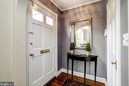 4843 Reservoir Rd, Washington, DC 20007-1543