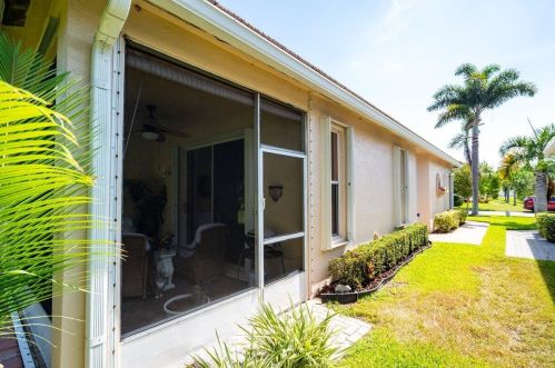 228 Coconut Key Way, Fort Pierce FL 34986-1912 exterior