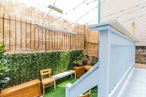 938 Noble St, Chicago IL  60642-5303 exterior