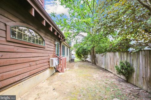 3432 Memorial St, Alexandria VA 22306-1548 exterior