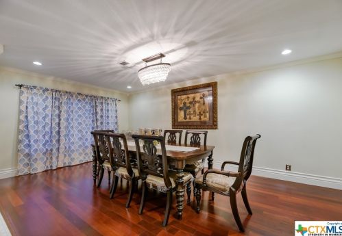 9515 Maverick Pt, San Antonio TX 78240-4049 exterior