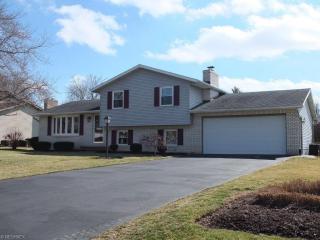2554 Jaguar St, Canton, OH 44721-2126
