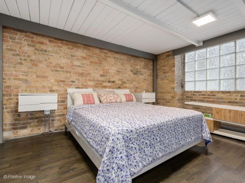 420 Grand Ave, Chicago IL 60612-1144 exterior