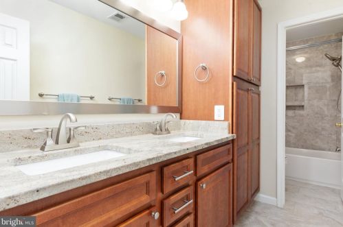 6378 Alderman Dr, Alexandria VA 22315-3731 exterior