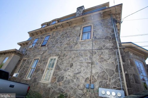 5903 Greene St, Philadelphia PA  19144-2717 exterior