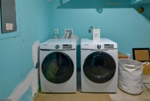 78 Tiffany Blvd, Newark NJ 07104-2425 exterior