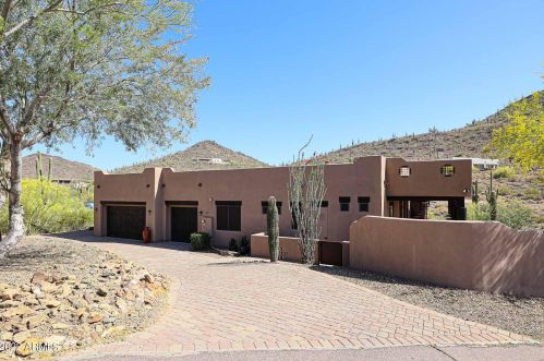 37025 33rd Ave, Phoenix AZ  85086-8740 exterior