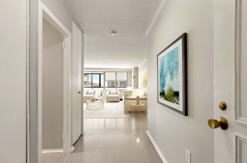 2 Hawthorne Pl, Boston MA  exterior