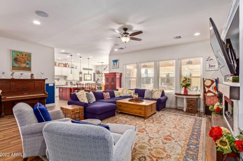 5310 2nd St, Phoenix AZ 85085-7756 exterior