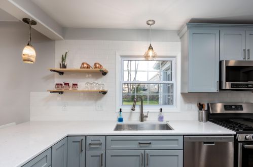 945 Eleanor St, Grand Rapids MI 49505-4305 exterior