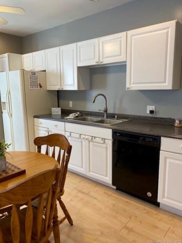 105 State Ave, Killingly CT 06241-2013 exterior