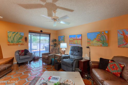 631 Los Opalos, Green Valley AZ 85614-2312 exterior