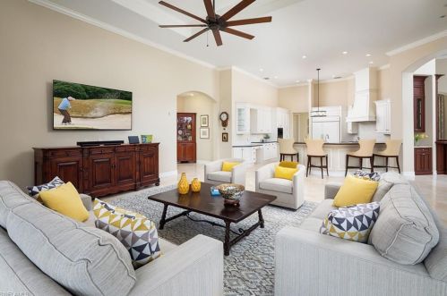 2354 Alexander Palm Dr, Naples FL 34105-3039 exterior