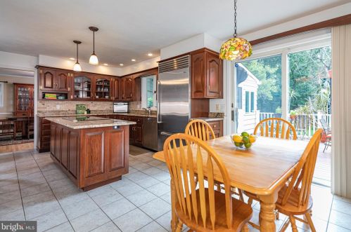 197 Brookstone Dr, Princeton NJ 08540-2403 exterior