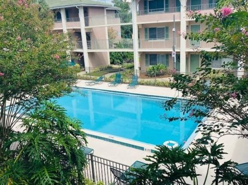 145 Oyster Bay Cir, Altamonte Springs FL  32701-8041 exterior