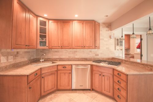 6654 Kilbourn Ave, Chicago IL  60712-3326 exterior