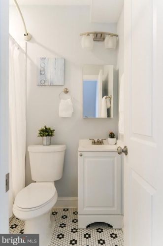 1018 13th St, Washington DC 20003-4108 exterior