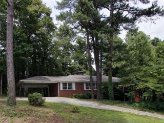 174 Mystic Pl, Atlanta GA  30342-2521 exterior
