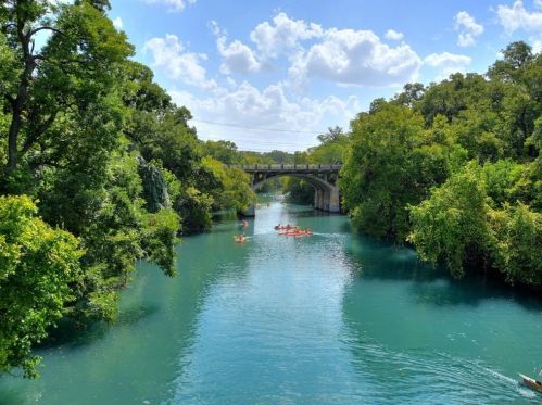 1900 Barton Springs Rd, Austin TX 78704-1559 exterior