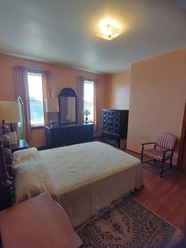 4550 Penn Ave, Pittsburgh PA 15224-1315 exterior