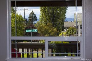 6500 Greenwood Ave, Seattle, WA 98103-5224