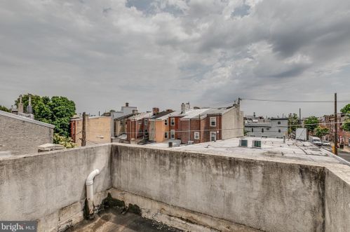 1131 3 St, Philadelphia PA 19147-5302 exterior