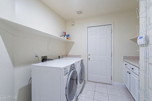 2421 Nolina Dr, Chandler AZ 85286-7420 exterior