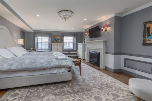 11 Chestnut St, Boston MA exterior