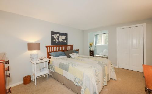 19 Amoskeag Rd, Concord NH 03301-4641 exterior