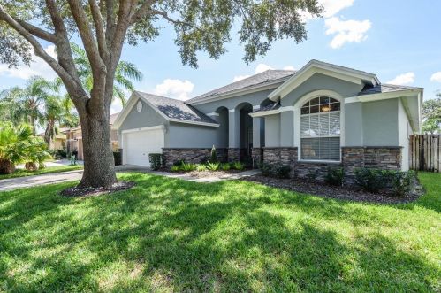 16418 Lake Heather Dr, Tampa, FL 33618-1166