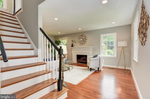 417 Penwood Rd, Silver Spring MD  20901-2718 exterior