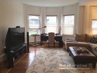 5 Browne St, Brookline MA  02446-3804 exterior