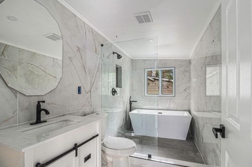 369 Adelle St, Atlanta GA  30315-6601 exterior