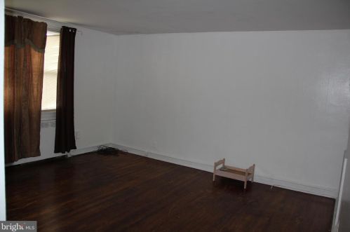 7115 Castor Ave, Philadelphia PA 19134-1502 exterior