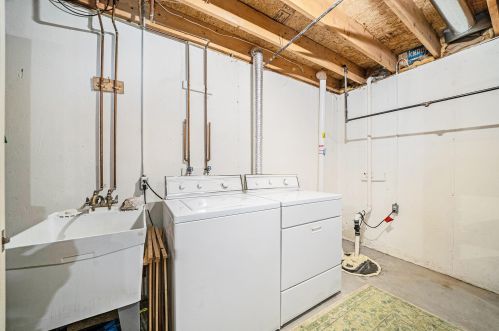 2657 Leffingwell Ave, Grand Rapids MI 49525-3967 exterior