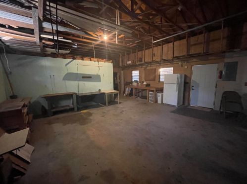 154 Royal Palm Ave, Defuniak Springs FL 32433-7553 exterior