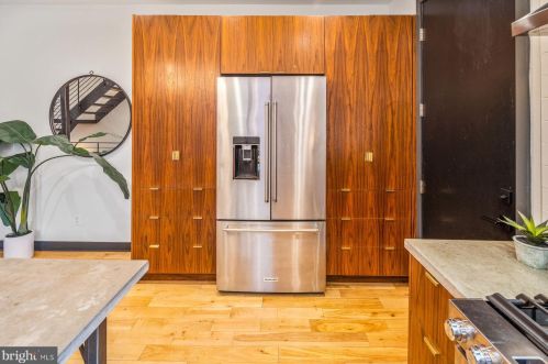 2401 Emerald St, Philadelphia PA  19125-1204 exterior