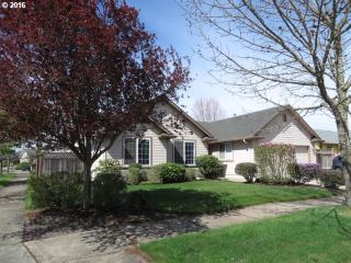 1668 Calistoga Ct, Eugene, OR 97402-7506