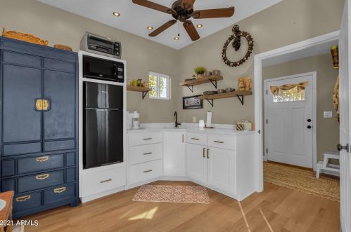 8622 40 Dr, Phoenix AZ 85019-1206 exterior