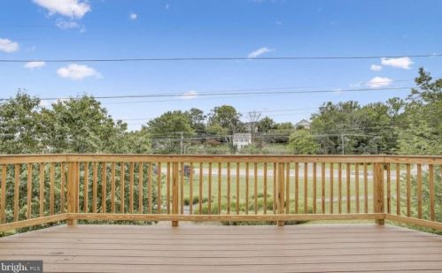 3405 Governors Crest Ct, Alexandria VA  22310-2337 exterior